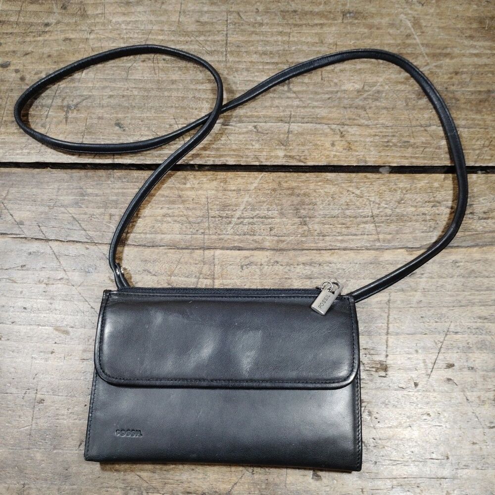 Fossil Vintage Black Leather Crossbody Purse Bag Wallet Phone Sunglasses Pouch
